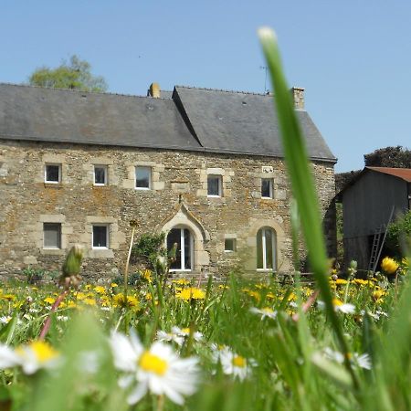 Bed and Breakfast Manoir De Questinguy Allineuc Екстер'єр фото